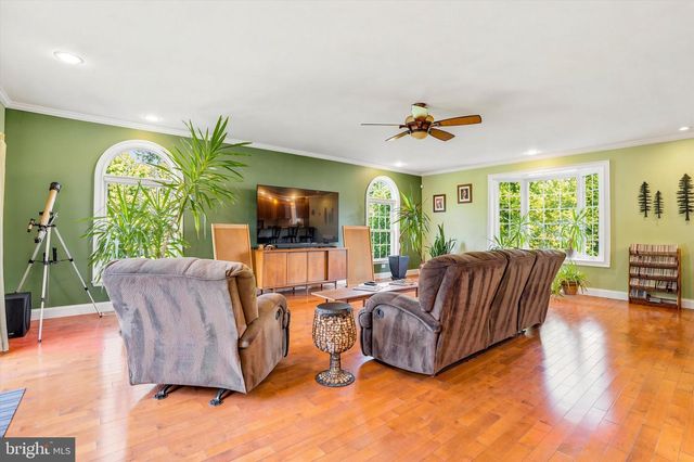 1900 GIBSON DR, Hatboro, PA 19040
