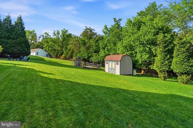 1900 GIBSON DR, Hatboro, PA 19040