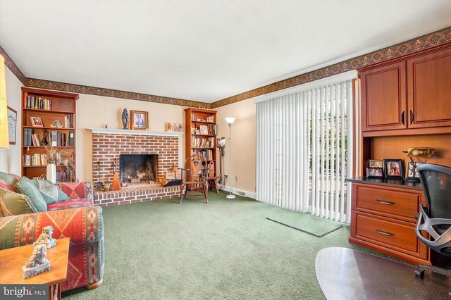 1900 GIBSON DR, Hatboro, PA 19040