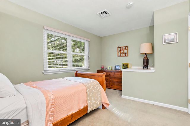 1900 GIBSON DR, Hatboro, PA 19040