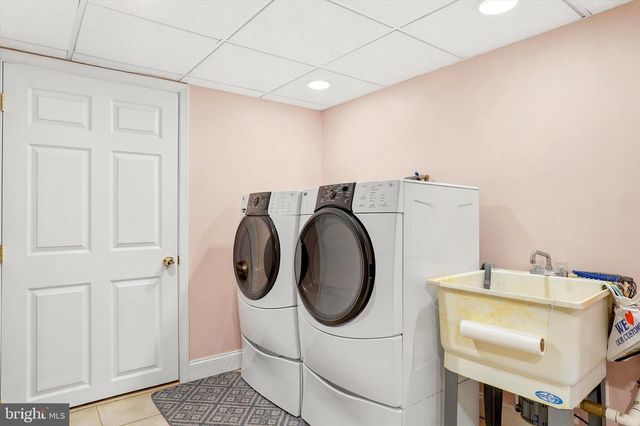 1900 GIBSON DR, Hatboro, PA 19040