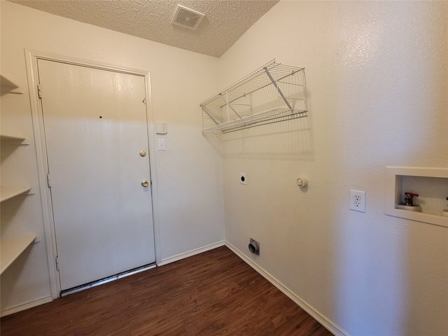 1815 Brookwood Drive, Terrell, TX 75160