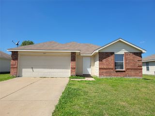 1815 Brookwood Drive, Terrell, TX 75160
