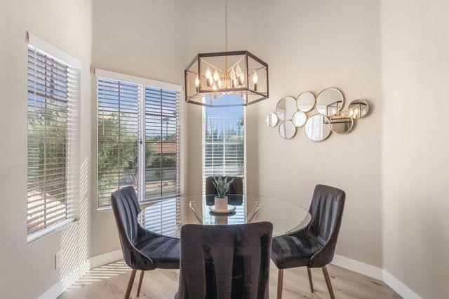 704 Vista Lago N, Palm Desert, CA 92211