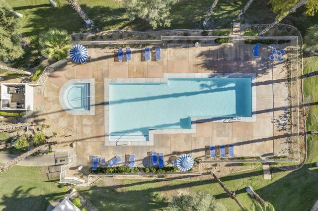 704 Vista Lago N, Palm Desert, CA 92211