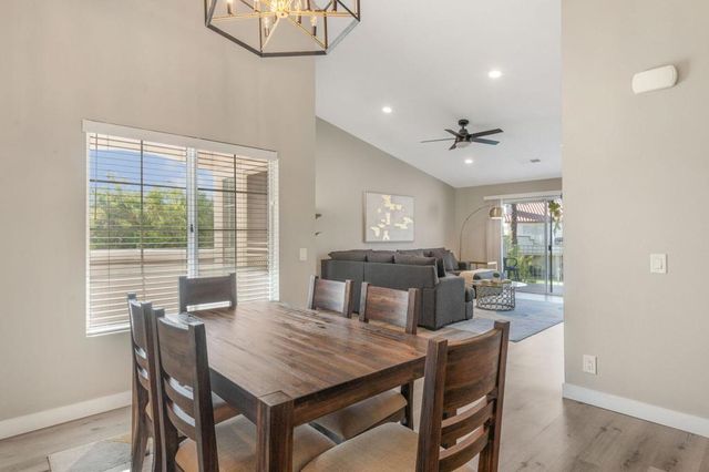 704 Vista Lago N, Palm Desert, CA 92211