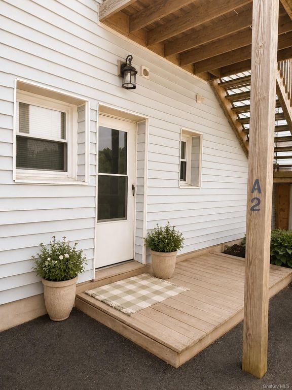 45 Hampton Road, Marlboro, NY 12542