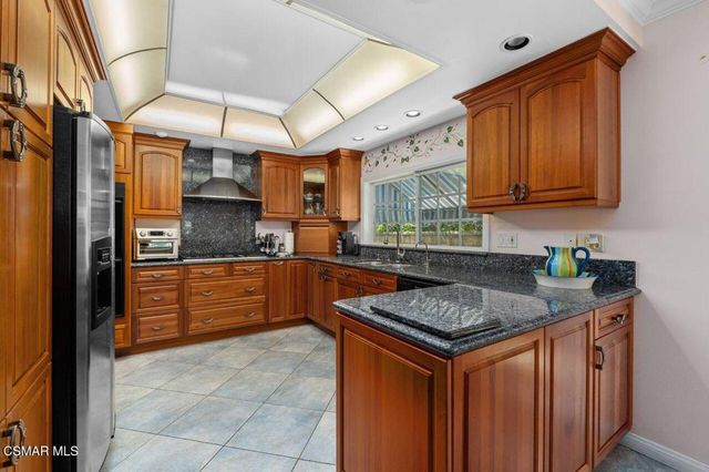 17701 Corinthian Drive, Encino, CA 91316