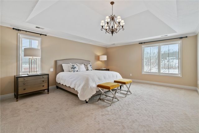 470 Four Lakes Dr, Adams Twp, PA 15044