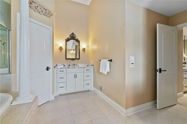 470 Four Lakes Dr, Adams Twp, PA 15044