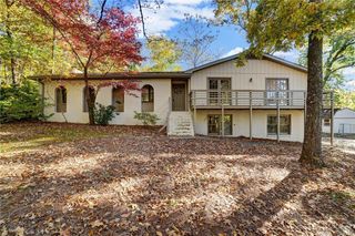 5384 Blackhawk Drive, Acworth, GA 30102