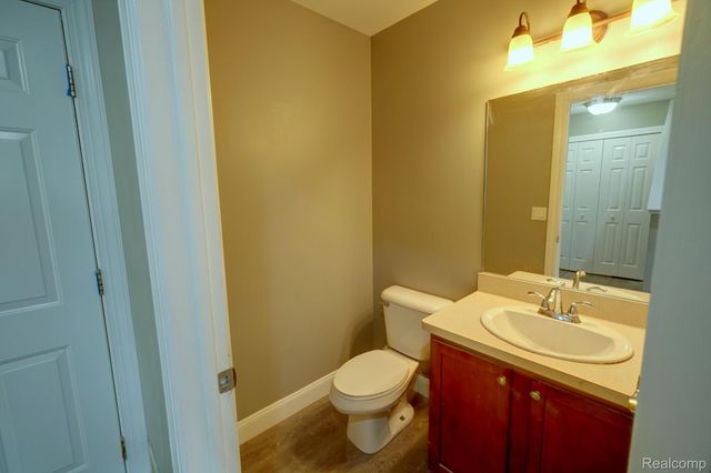 61 Narrin Street N, Ortonville Village, MI 48462