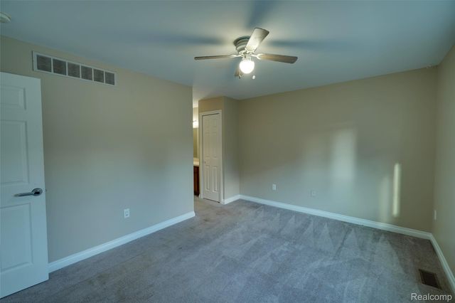 61 Narrin Street N, Ortonville Village, MI 48462