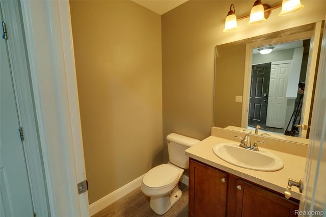 61 Narrin Street N, Ortonville Village, MI 48462
