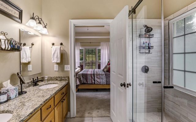 115 Country Club View, Hayesville, NC 28904