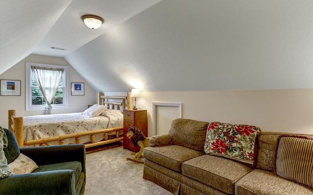 115 Country Club View, Hayesville, NC 28904