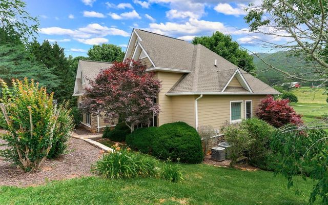 115 Country Club View, Hayesville, NC 28904