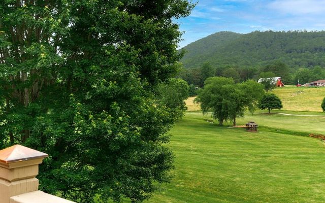 115 Country Club View, Hayesville, NC 28904