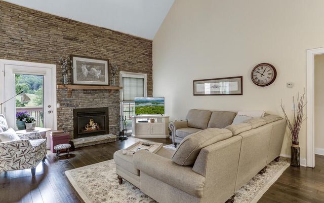 115 Country Club View, Hayesville, NC 28904