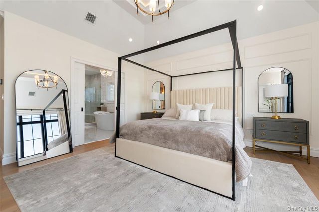 10 SKYLARK Road, Massapequa Park, NY 11762