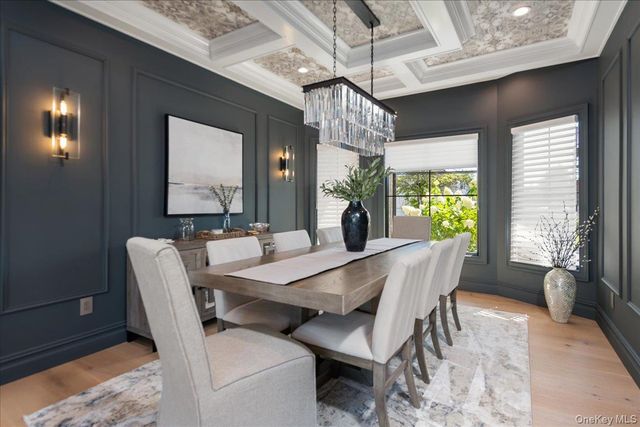 10 SKYLARK Road, Massapequa Park, NY 11762