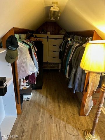 3296 W 231st Street, North Olmsted, OH 44070