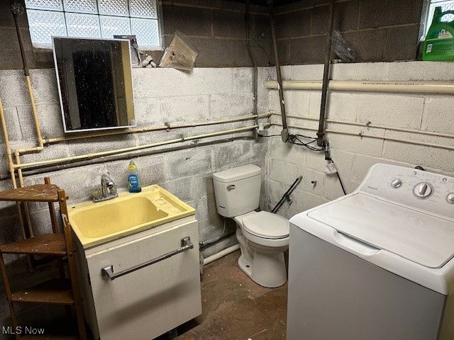 3296 W 231st Street, North Olmsted, OH 44070