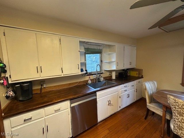 3296 W 231st Street, North Olmsted, OH 44070