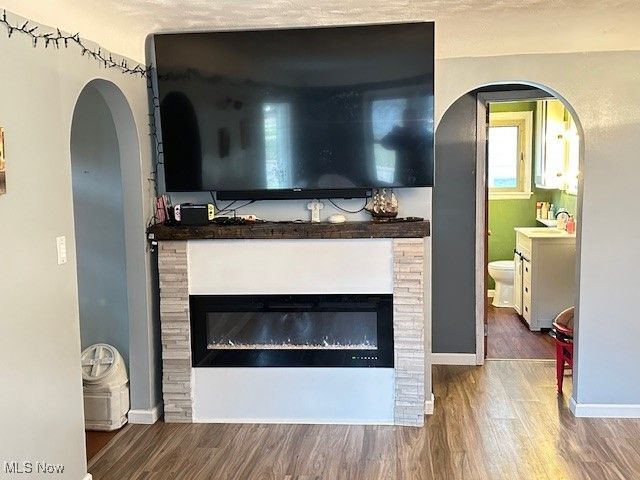 3296 W 231st Street, North Olmsted, OH 44070