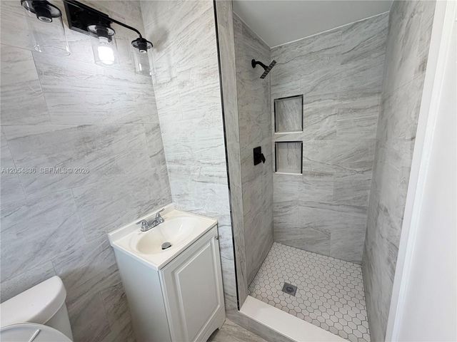 2041 S jackson st 4, Hollywood, FL 33020