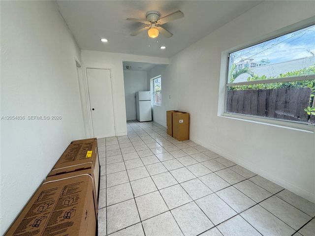 2041 S jackson st 4, Hollywood, FL 33020