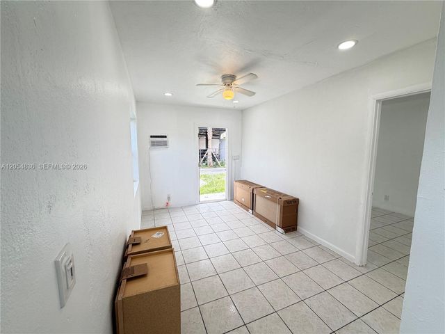 2041 S jackson st 4, Hollywood, FL 33020