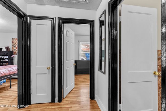 4404 Malcolm Rd, Louisville, KY 40216
