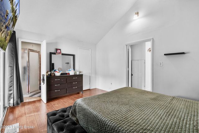 4404 Malcolm Rd, Louisville, KY 40216