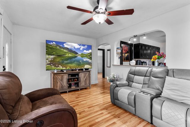4404 Malcolm Rd, Louisville, KY 40216