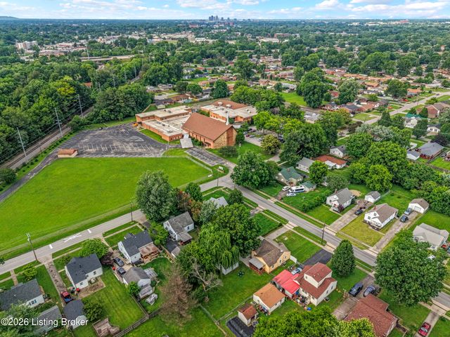 4404 Malcolm Rd, Louisville, KY 40216