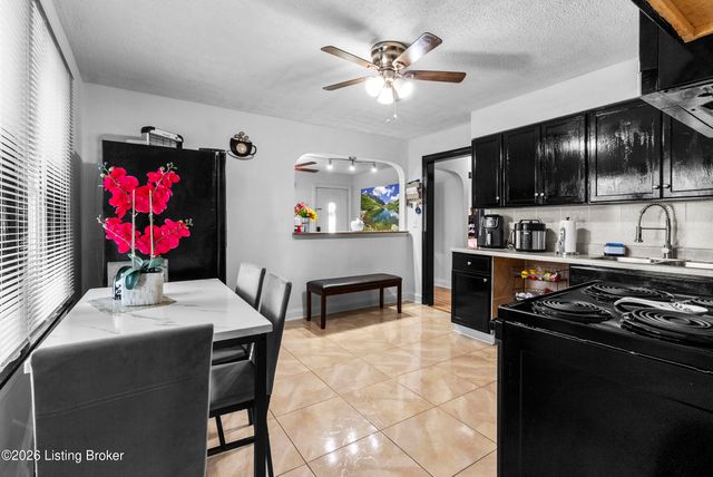 4404 Malcolm Rd, Louisville, KY 40216