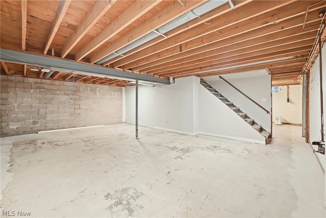7794 Castle Rock, Warren, OH 44484