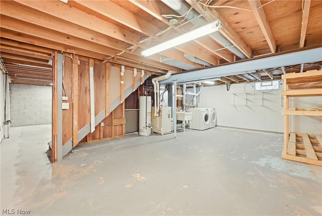 7794 Castle Rock, Warren, OH 44484