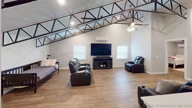 9620 N 89th Street E, Owasso, OK 74055