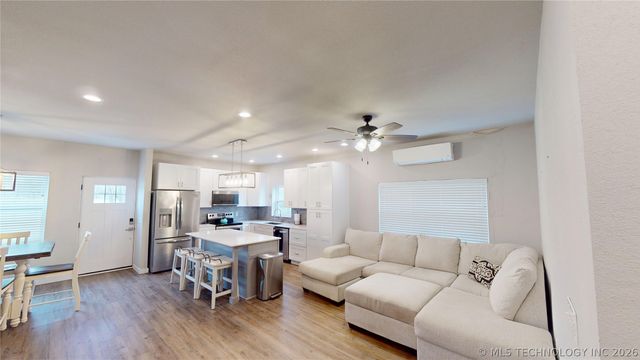 9620 N 89th Street E, Owasso, OK 74055