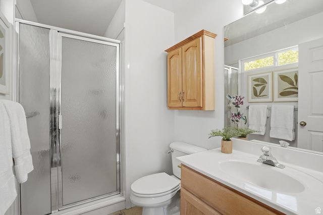 4684 W SUNNY MEADOW DR, South Jordan, UT 84095