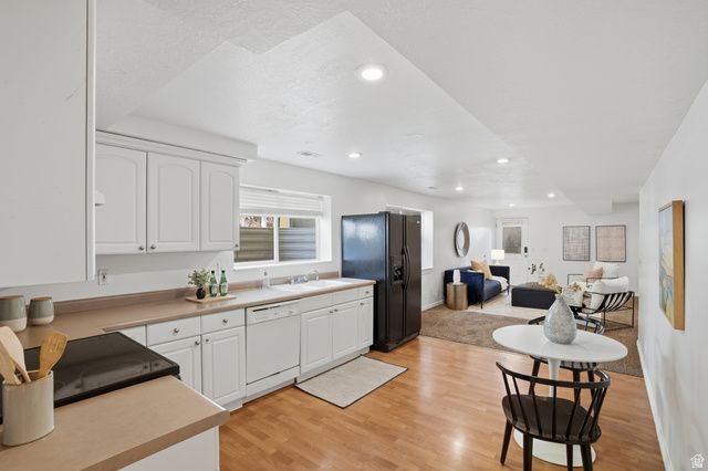 4684 W SUNNY MEADOW DR, South Jordan, UT 84095