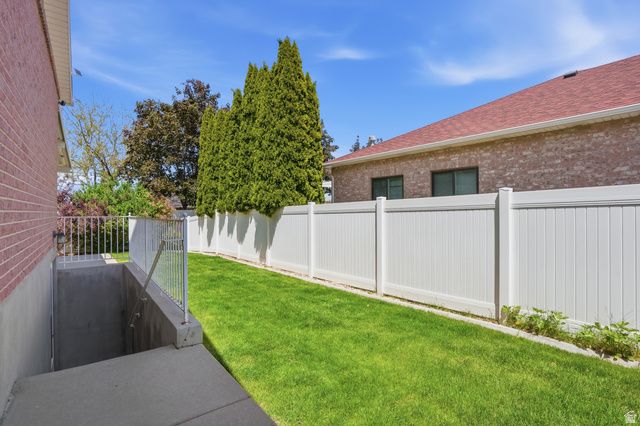 4684 W SUNNY MEADOW DR, South Jordan, UT 84095
