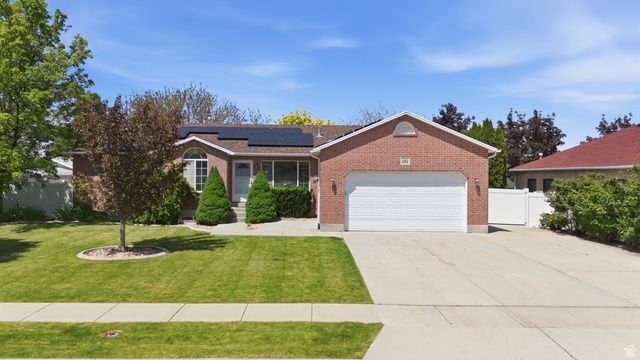 4684 W SUNNY MEADOW DR, South Jordan, UT 84095