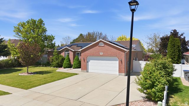 4684 W SUNNY MEADOW DR, South Jordan, UT 84095