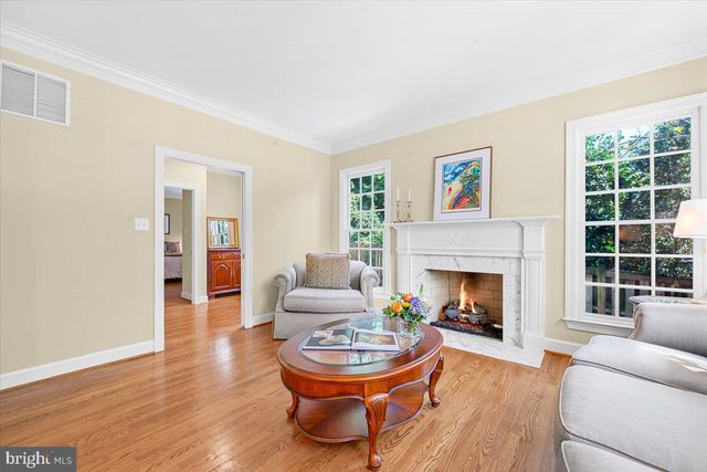 6807 MEADOW LN, Chevy Chase, MD 20815