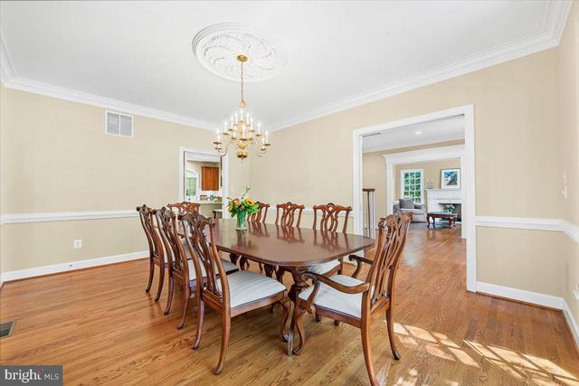 6807 MEADOW LN, Chevy Chase, MD 20815