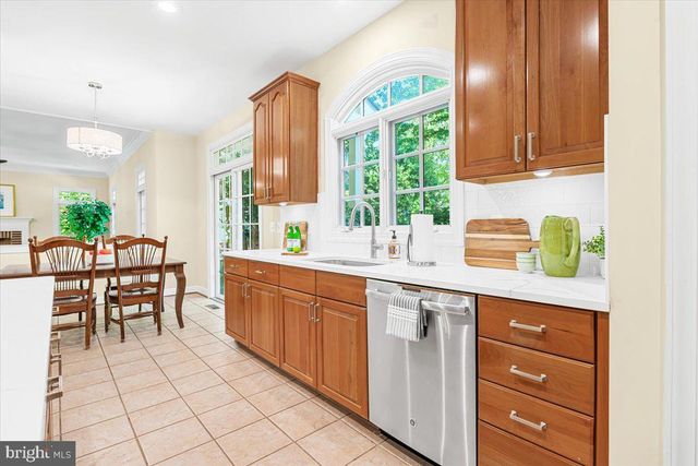 6807 MEADOW LN, Chevy Chase, MD 20815