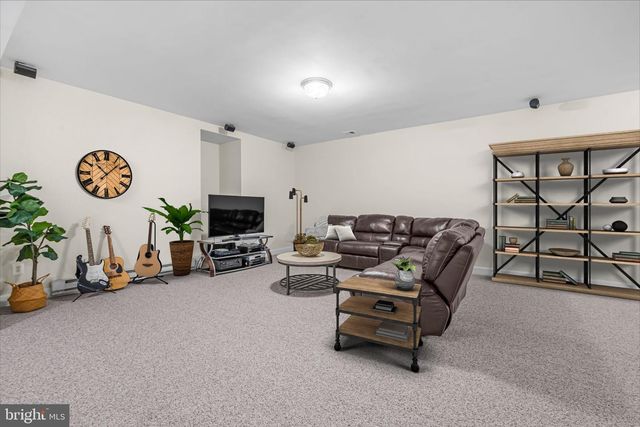 6807 MEADOW LN, Chevy Chase, MD 20815